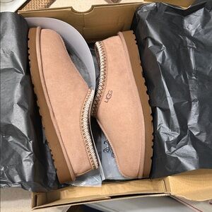 Brand New UGG Tasman II Slippers